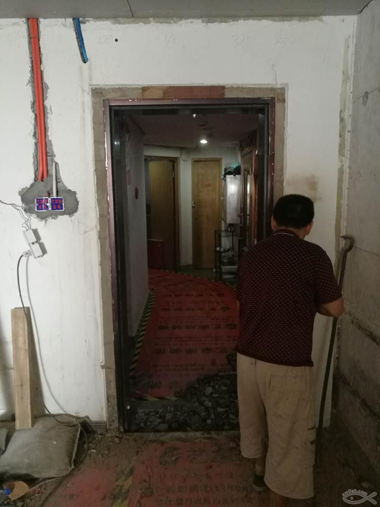 更換防盜門全過程大揭秘,我們家有一個(gè)能吃下十多桶水泥的怪物! 更換防盜門全過程大揭秘,我們家有一個(gè)能吃下十多桶水泥的怪物!